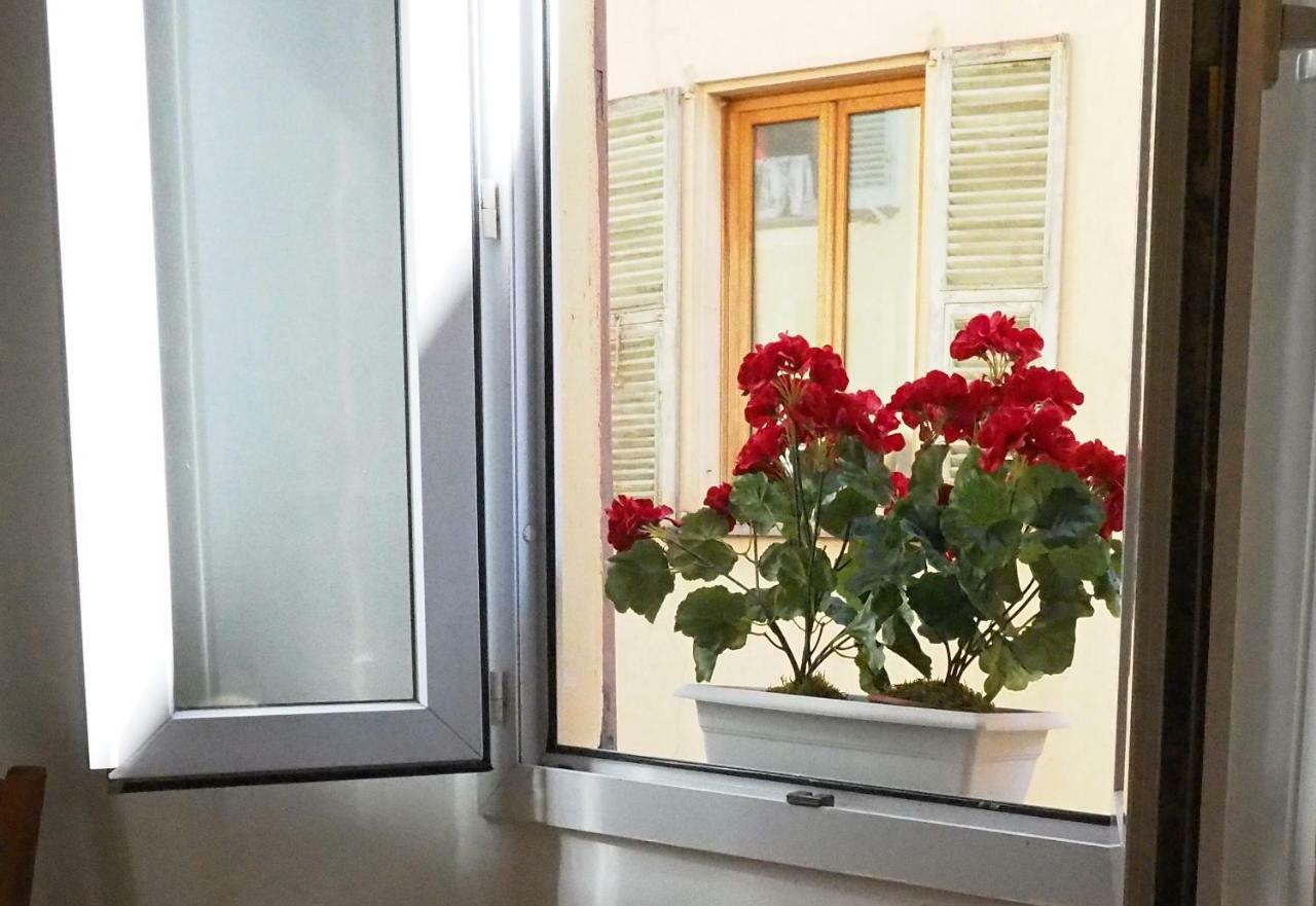 2 Bedroom Apartment Old Town Centre Ніцца Екстер'єр фото