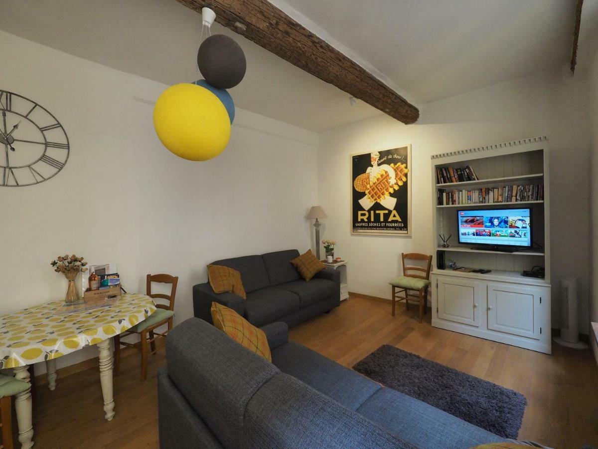 2 Bedroom Apartment Old Town Centre Ніцца Екстер'єр фото