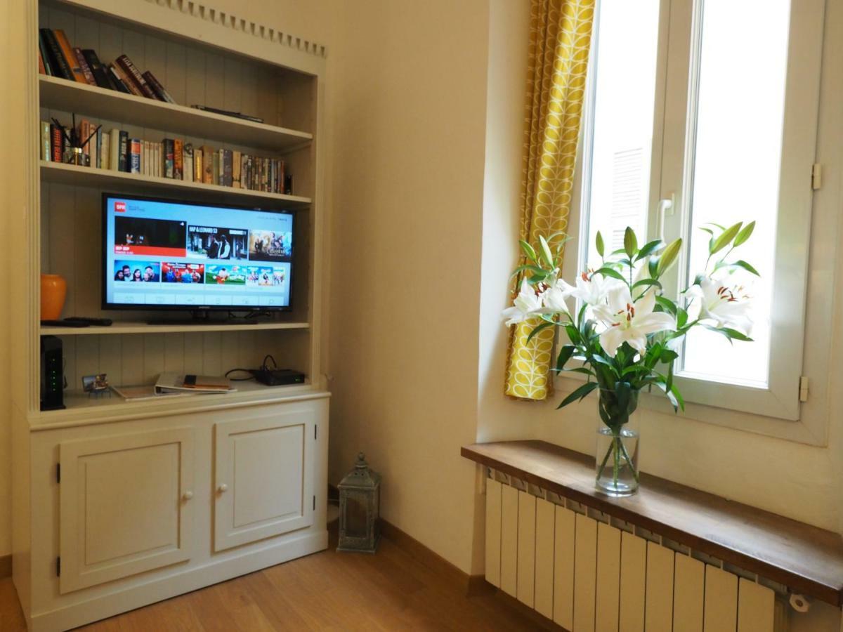 2 Bedroom Apartment Old Town Centre Ніцца Екстер'єр фото