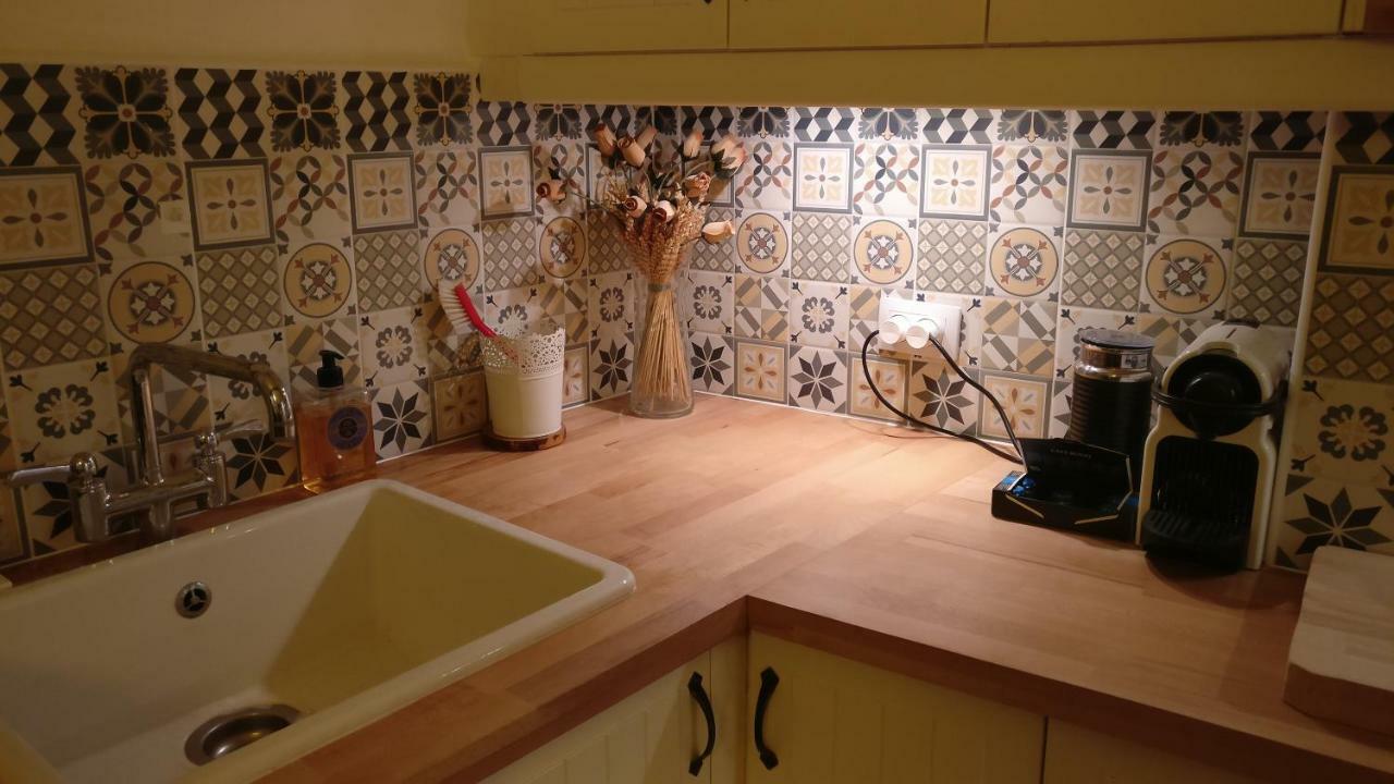 2 Bedroom Apartment Old Town Centre Ніцца Екстер'єр фото