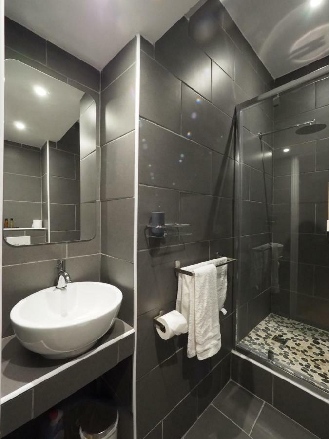 2 Bedroom Apartment Old Town Centre Ніцца Екстер'єр фото