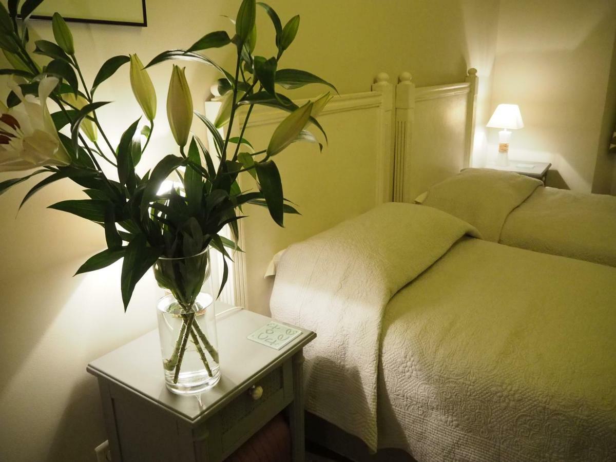 2 Bedroom Apartment Old Town Centre Ніцца Екстер'єр фото