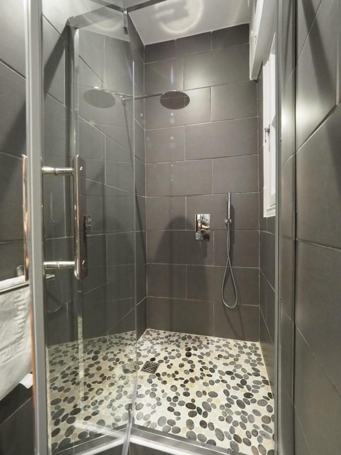 2 Bedroom Apartment Old Town Centre Ніцца Екстер'єр фото